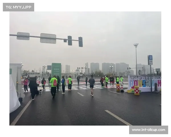 畅享活力奔跑一起嗨翻全场大竹半马欢乐跑五点五公里趣味开跑
