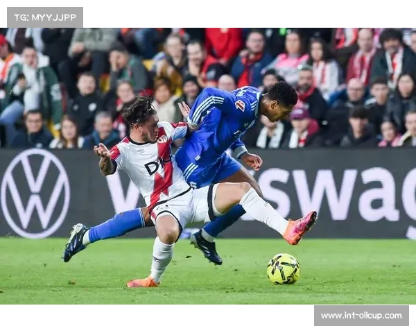 巴萨3-1塞尔塔，莱万独中两元助球队紧追积分榜